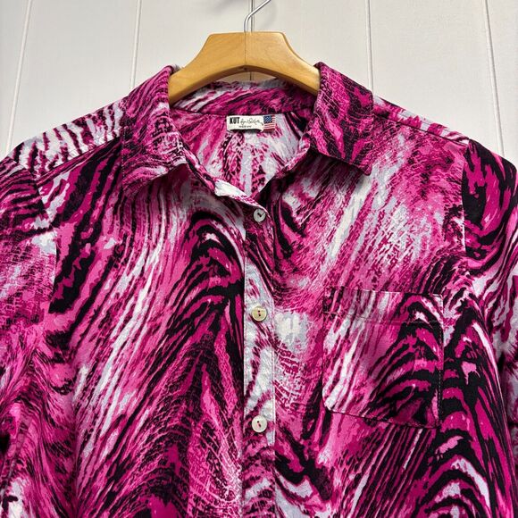 Kut From The Kloth Women Boho Maximalist Animal Print Blouse Size M Feminine USA - Picture 9 of 10